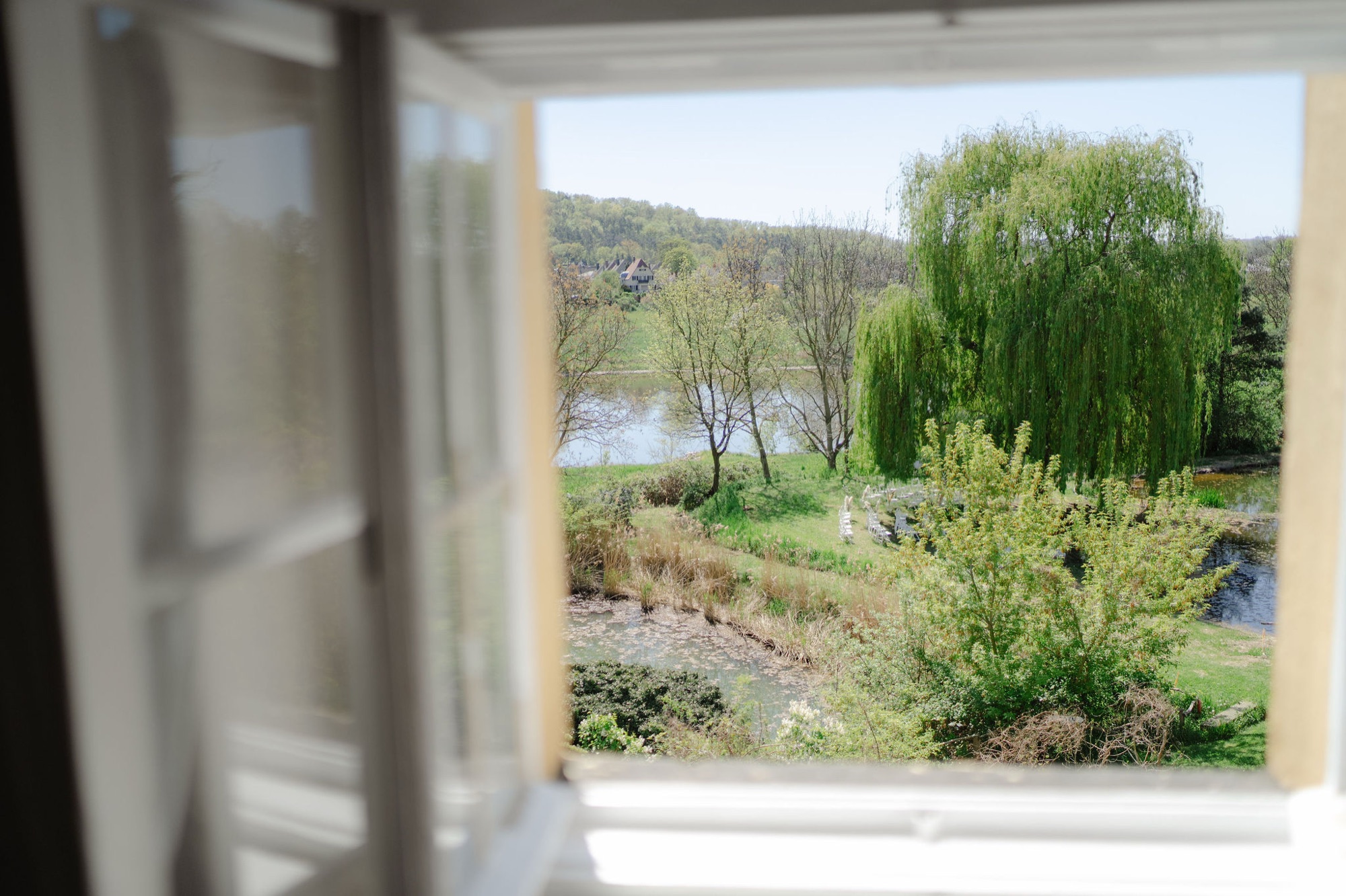 Blick aus dem Fenster auf den See